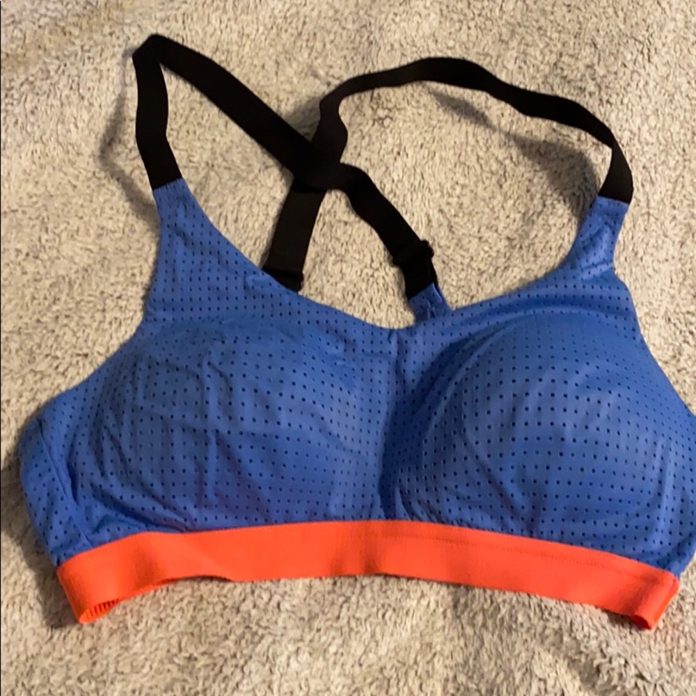 Victoria’s Sport Bra. 34 B
